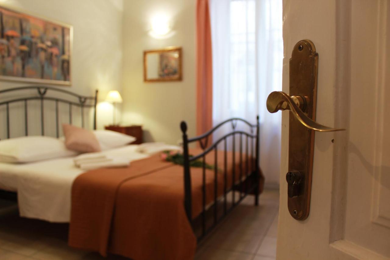 Adagio Theatre Apartment Σπλιτ Εξωτερικό φωτογραφία