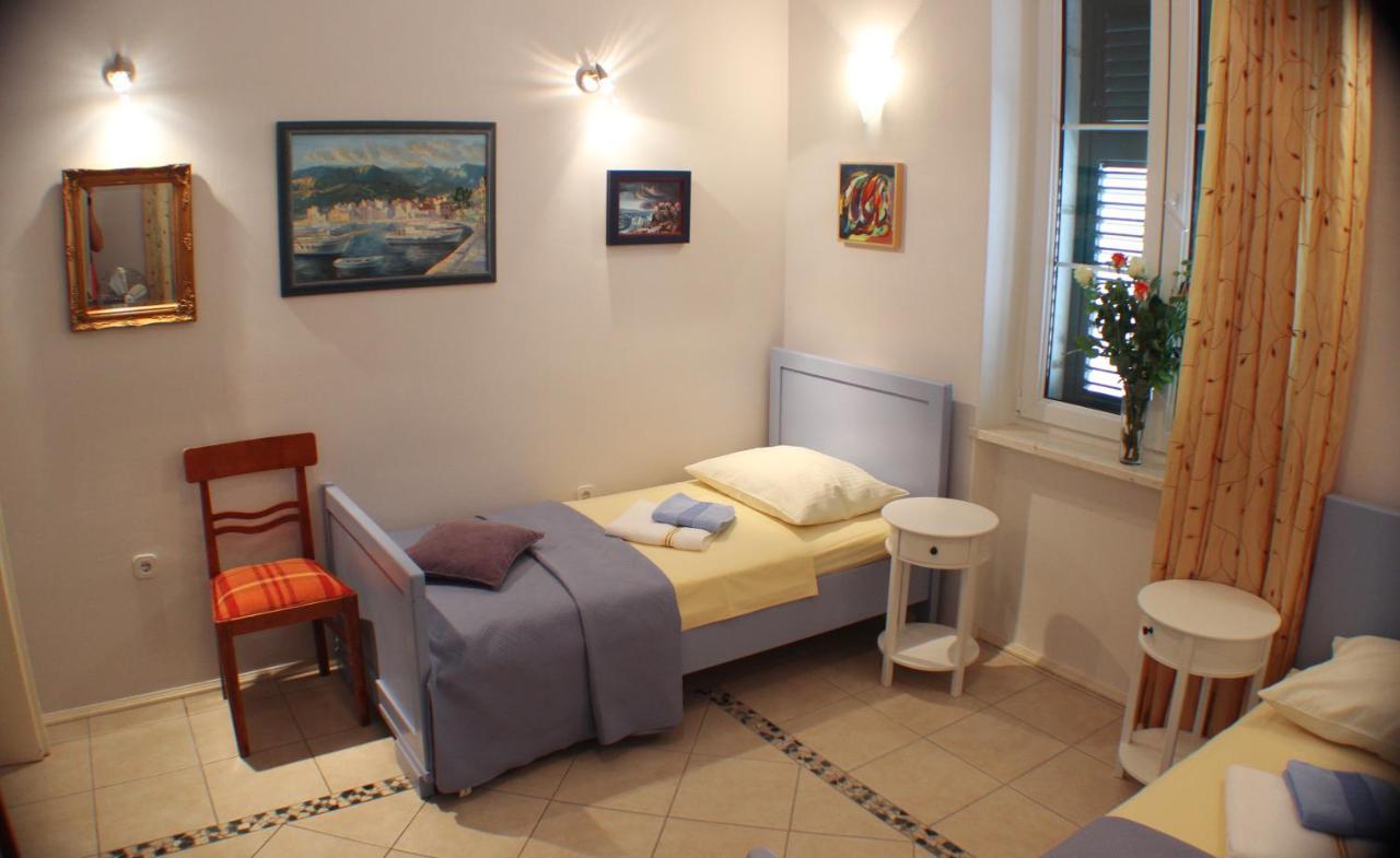 Adagio Theatre Apartment Σπλιτ Εξωτερικό φωτογραφία