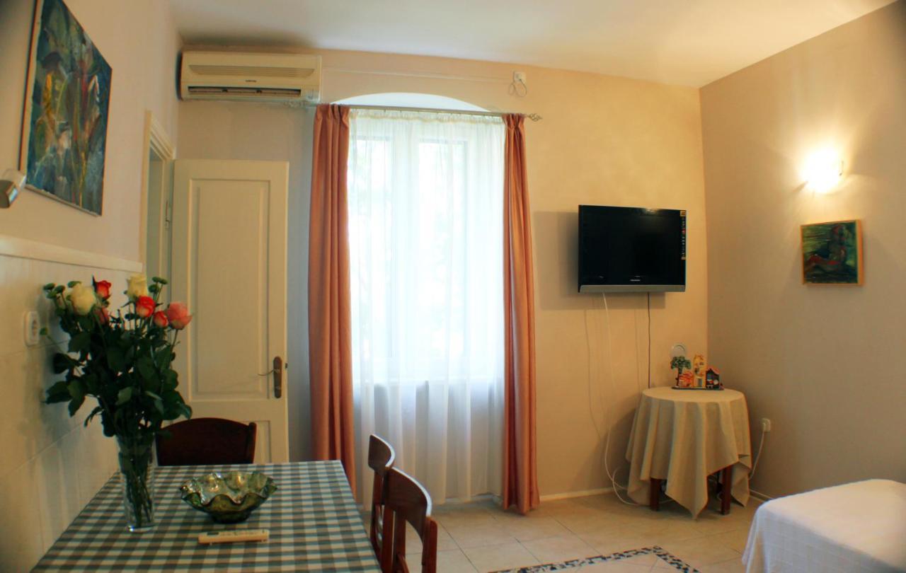 Adagio Theatre Apartment Σπλιτ Εξωτερικό φωτογραφία