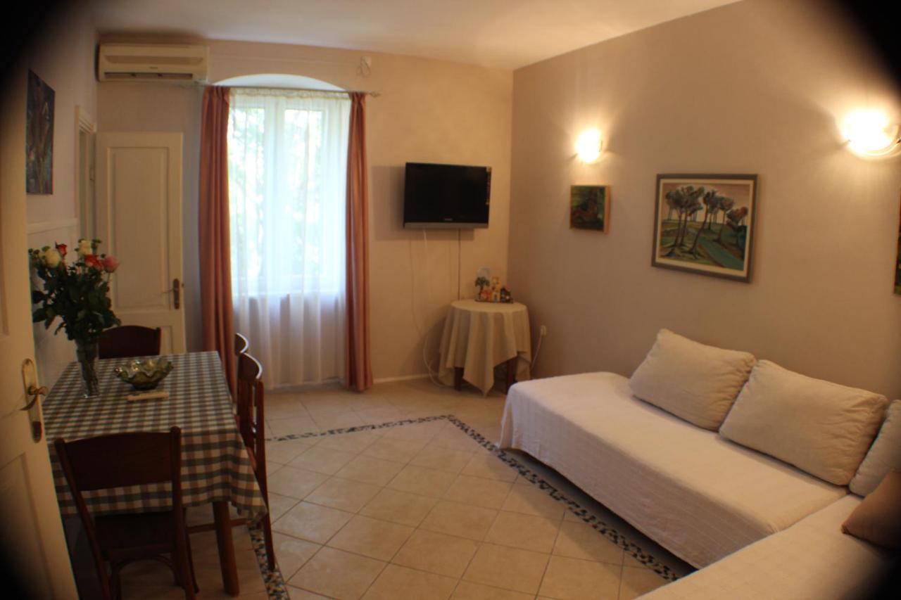 Adagio Theatre Apartment Σπλιτ Εξωτερικό φωτογραφία