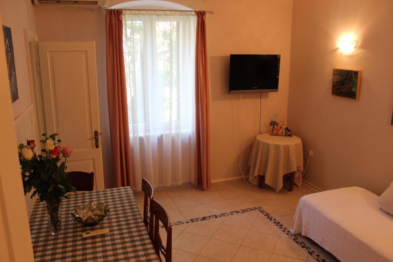 Adagio Theatre Apartment Σπλιτ Εξωτερικό φωτογραφία